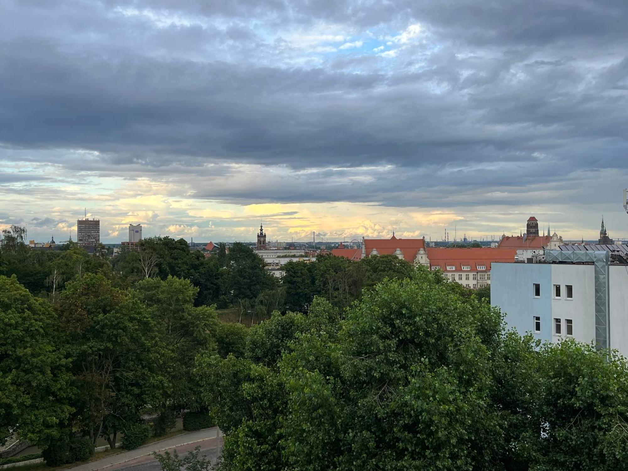 Kawalerka Blisko Srodmiescia Apartment Gdansk Ngoại thất bức ảnh